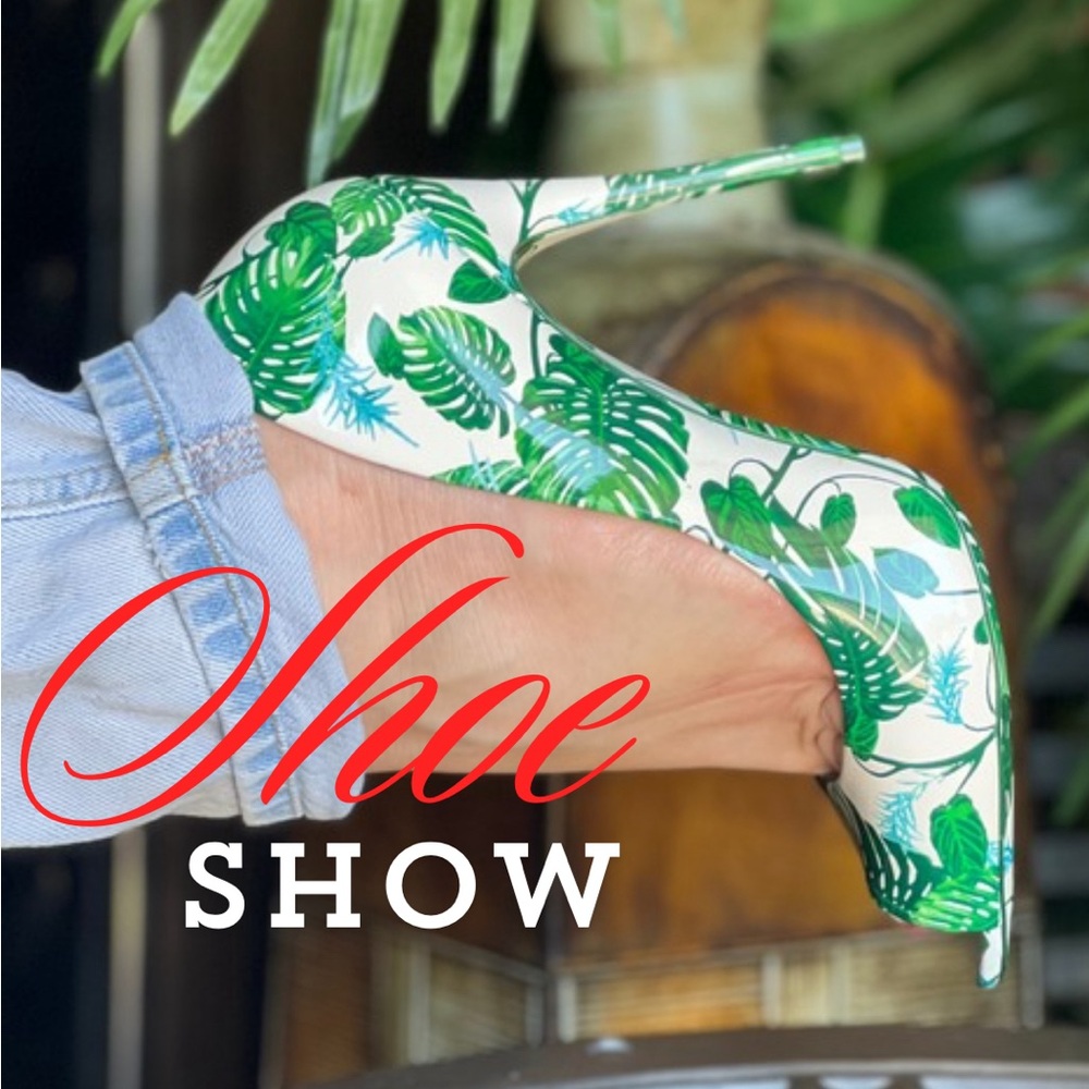 ✅ SHOOOOW SHOW SHOW LISTING🌸🪷CLOTHES / PILLOWS / SHOES 🌺 🌸🌷 - Picture 6 of 15